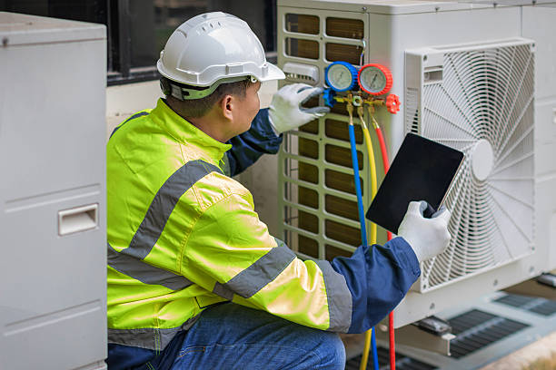 Professional Hvac technician working in Mayodan, NC